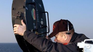 108_ed_800px-LRAD_naval