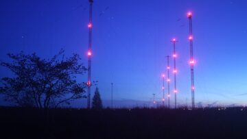 03_AmandaDawnChristie_SpectresOfShortwave