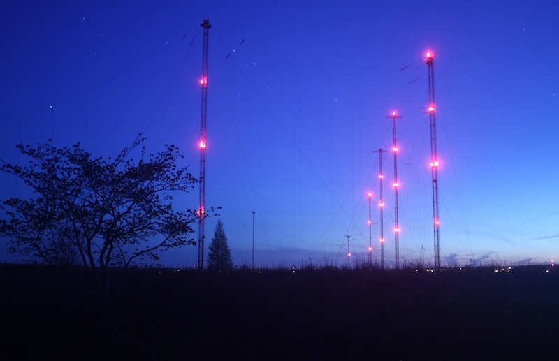03_AmandaDawnChristie_SpectresOfShortwave