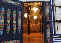 Yurt-door open (640x450)