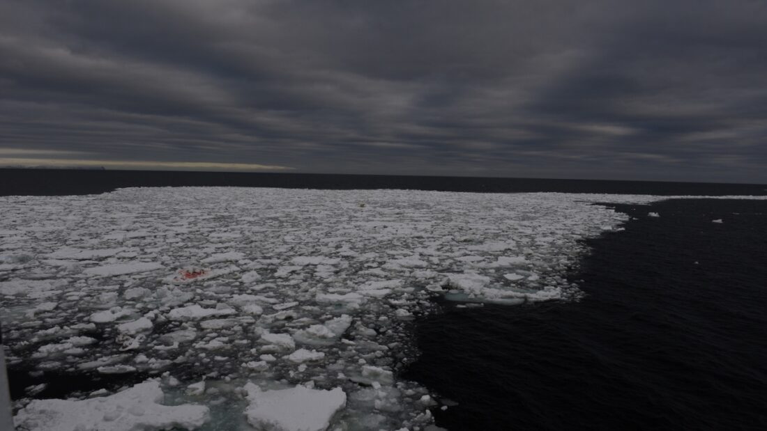 icezone01photoJanaWinderen (1280x854)